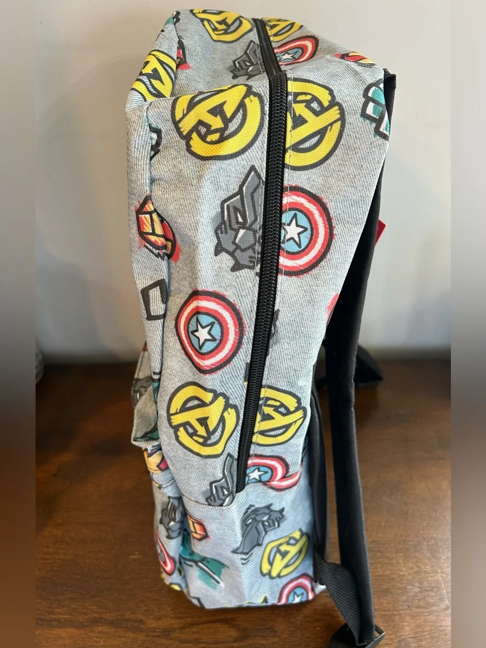 Fast Forward X Marvel Avengers Large Multi Colored Back Pack 2 Zip Pockets New!!